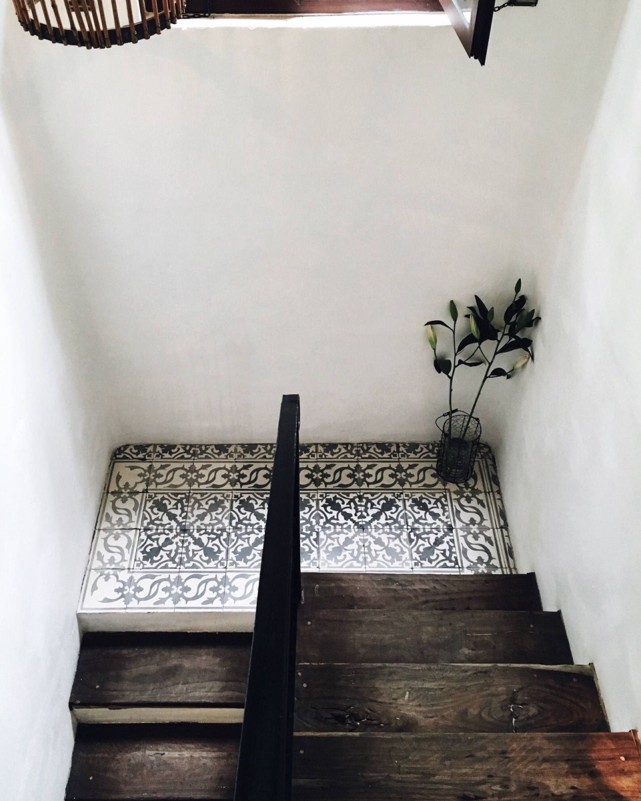 Плитка на лестнице